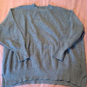 Abercrombie & Fitch sweater